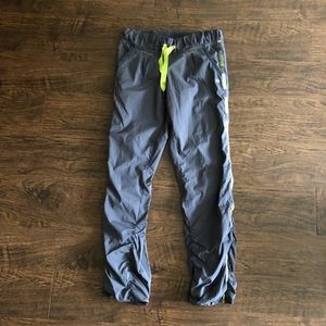 Lululemon track pants size 6